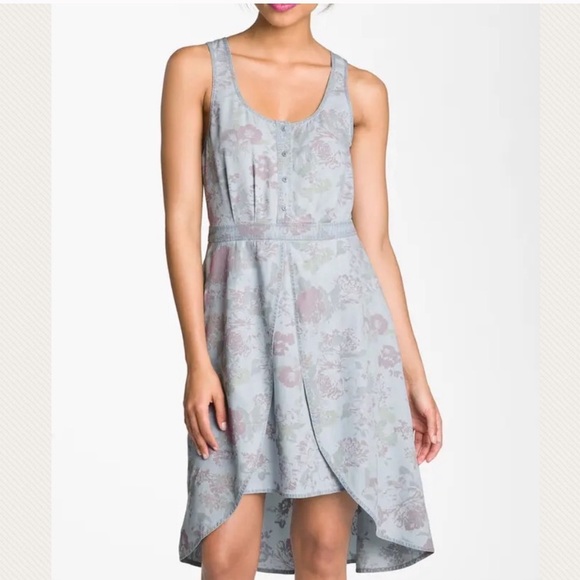 Hinge Chambray Floral Sleeveless Dress - Picture 2 of 2